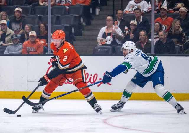 Ducks Collapse: 5-2 Lead Vanishes in Humiliating 6-5 OT Loss
