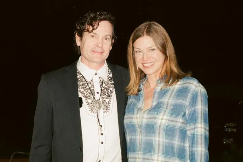 Palicki, Thomas: 'Due West' Champions Compassion