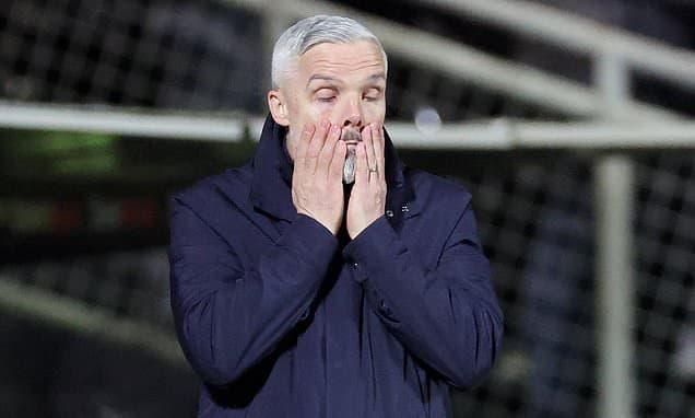 Dundee United's Late Collapse: "Embarrassing" Loss to Hibs