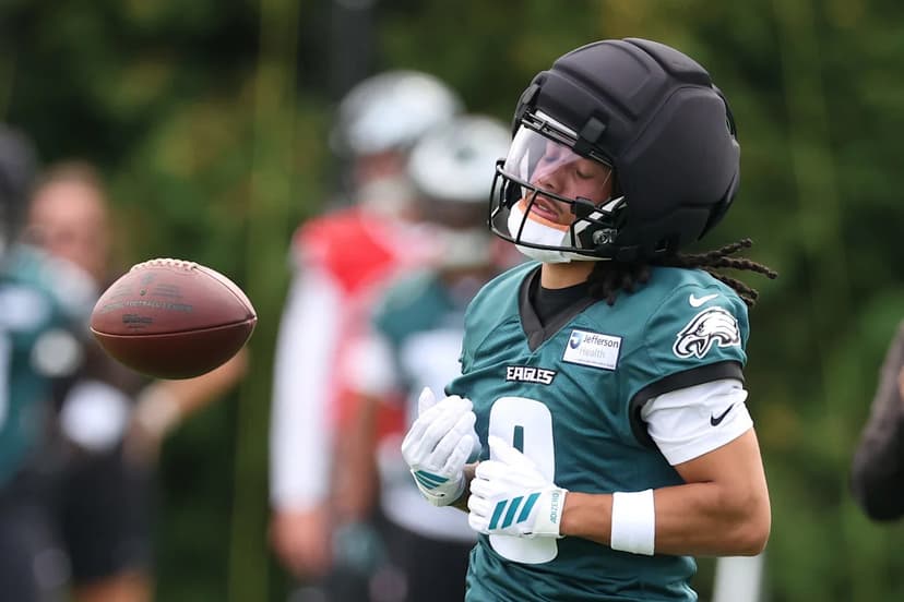 Eagles' "Evil Genius" OC Mannion Ignites Offense