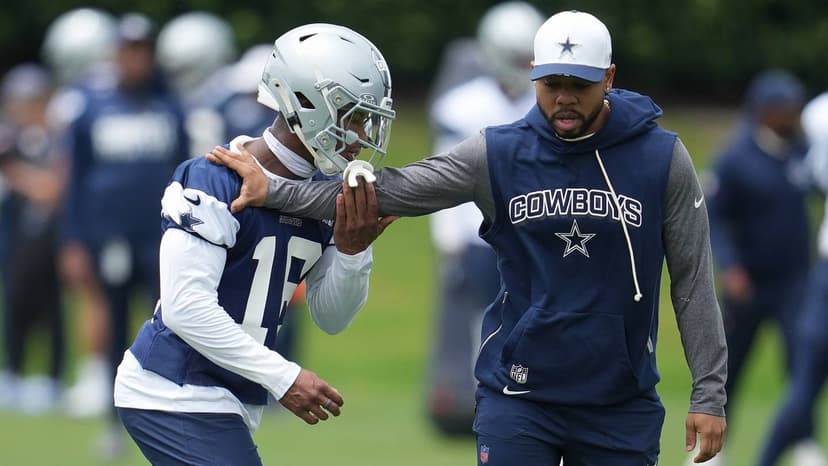 Ex-Eagle Slams Coach's Move to Dallas