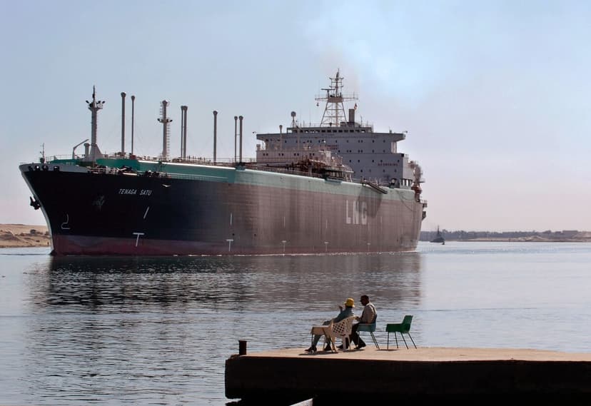 Egypt Rushes LNG Imports as Israel Halts Gas Flow
