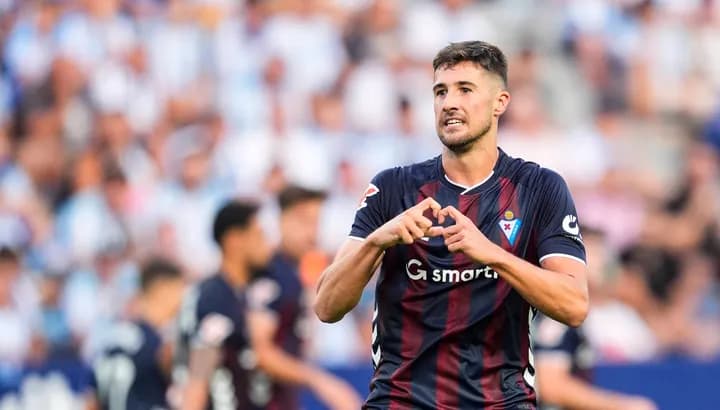 Elche Holds Edge Over Eibar in Copa del Rey Showdown