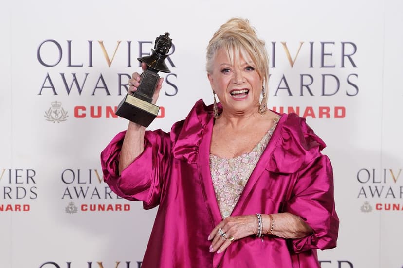 Queen Lauds Elaine Paige's "Huge Joy" at Olivier Awards