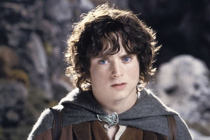 Elijah Wood Teases Frodo's Return in New LOTR Film