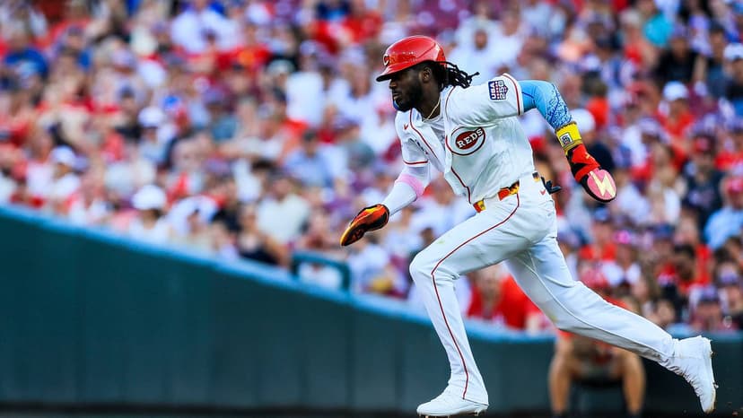 De La Cruz Makes Reds History with 20 Stolen Bases