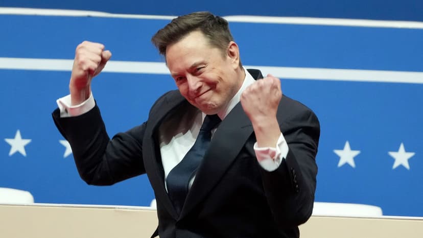 Musk's Net Worth Soars Past $700B on Restored Options