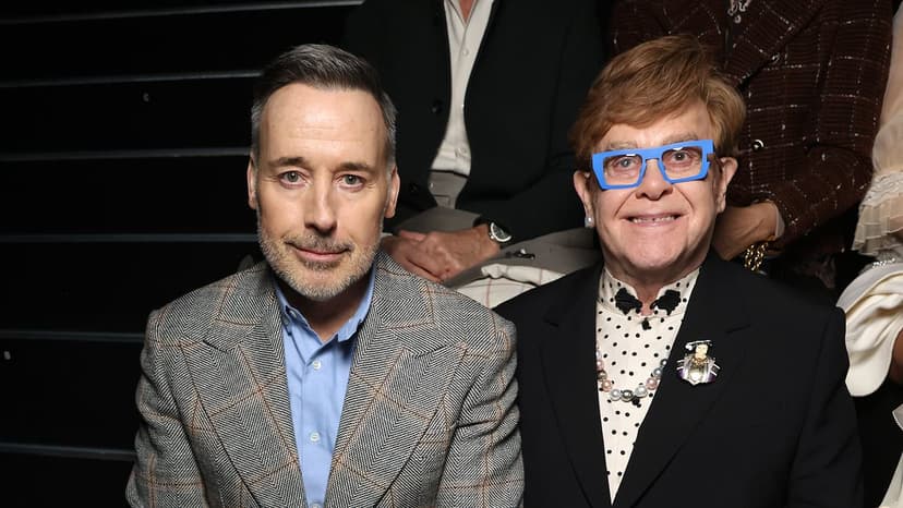 Elton John Battles On Despite Blindness