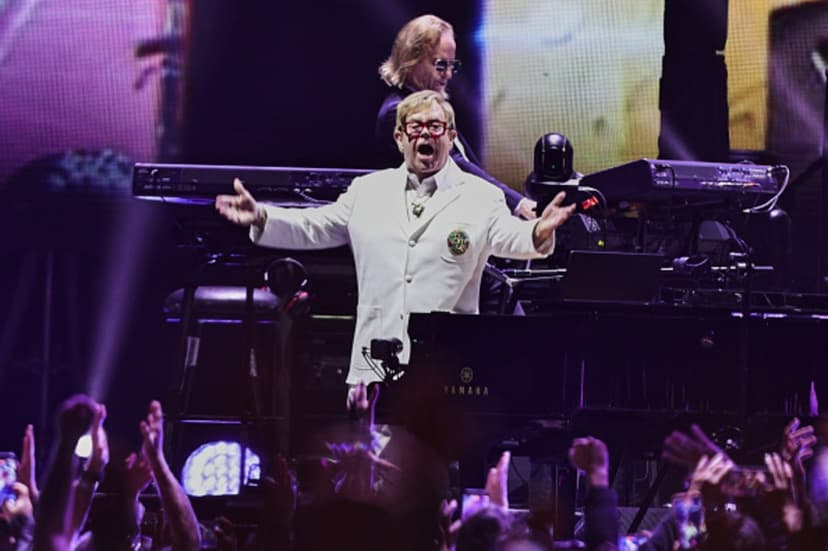 Elton John's Farewell Tour Hits Mexico City