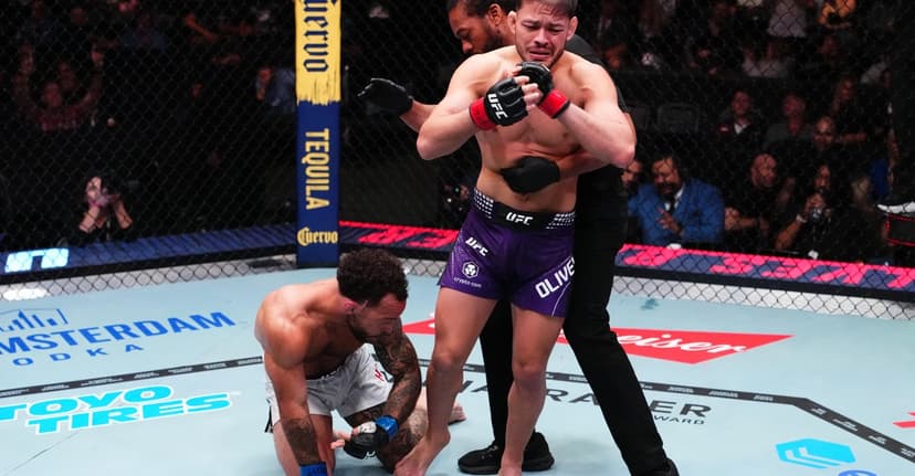 Brener Stuns Harrell in First-Round TKO