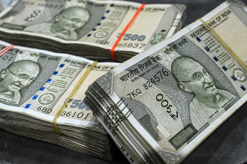 EM Currencies Falter: India, Indonesia Intervene