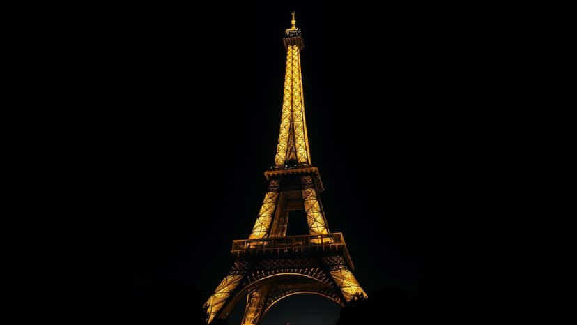 Emily in Paris Returns to Paris for Glam Season 5