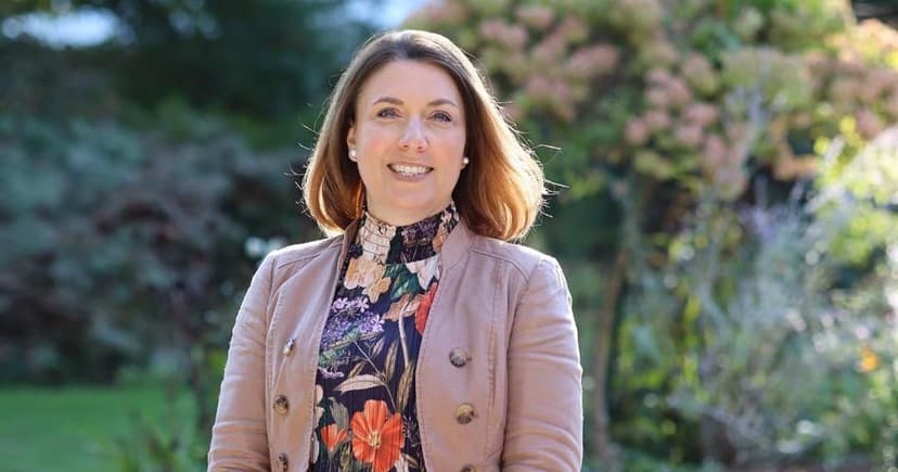 Devlin Names 15 Experts to Erie Transition Team