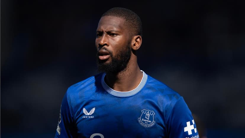 Everton Hosts Liverpool in Epic Clash