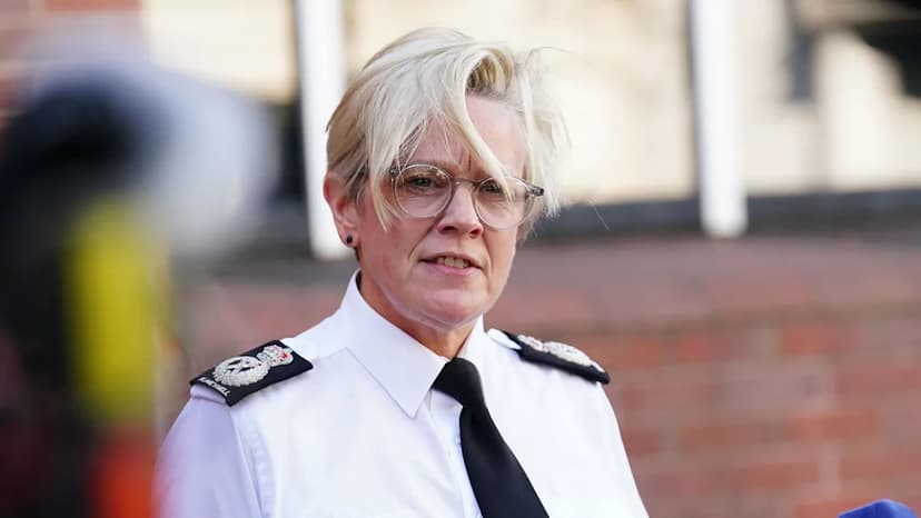 Ex-Chief Admits Police Failures in Triple Killer Case