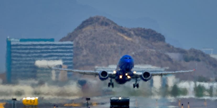 Extreme Heat Grounds Flights: Thin Air Creates Takeoff Chaos