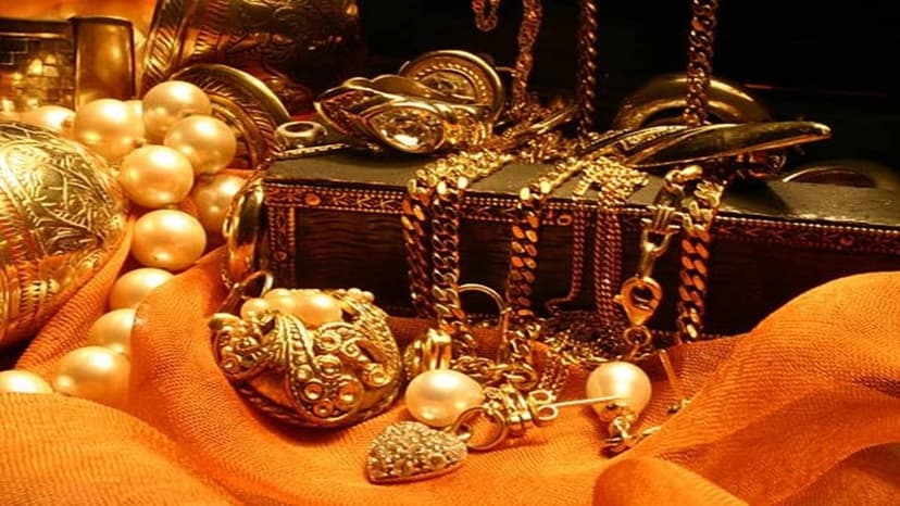 Precious Metals Prices Slide After Dhanteras Buying Frenzy