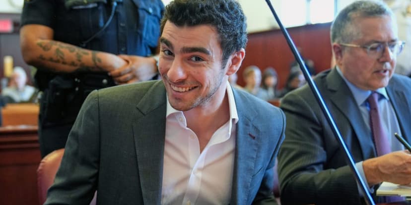 Fake FBI Agent Nabbed Trying to Free Murder Suspect