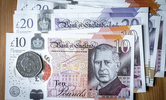 Fake Cash Alert: Social Media Sellers Targeted!