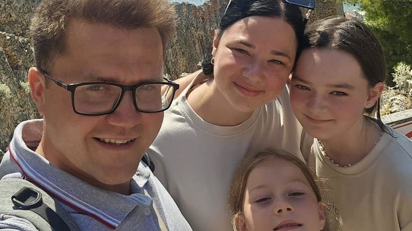 Travel insurance saves family after horrific bus crash