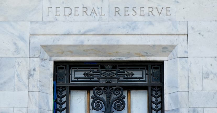 Fed Eyes Inflation Shock as War Fuels Price Hikes