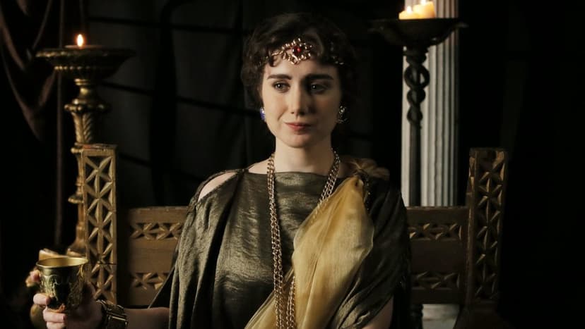 Queens Who Ruled: Power, Gender, and Strategy