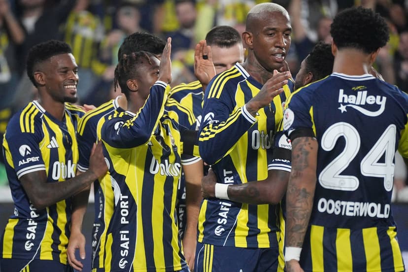 Fenerbahce Eyes Top Spot in Turkish Super Lig