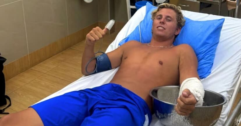 Surfer Stung by Deadly Box Jellyfish in Fiji