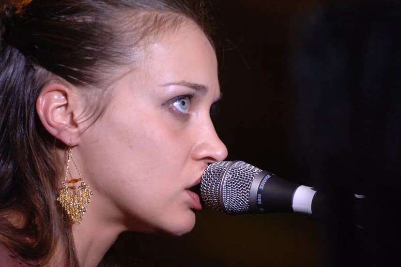 Fiona Apple: Unapologetic Voice Redefined Pop Music