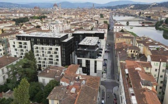 Florence's "Black Cube" Sparks Noble Outcry