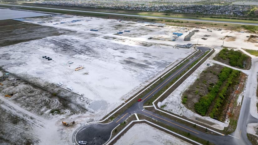 AI's Thirst: Data Centers Challenge Florida Resources