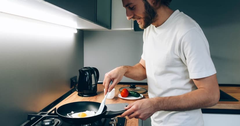 Grease, Oil, Fat: Dangers Beyond Clogged Pipes