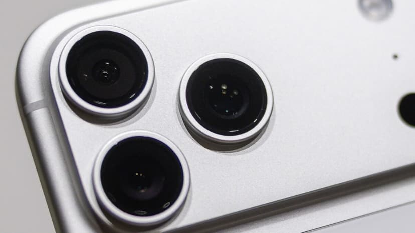 Foldable iPhone Ditches Telephoto Lens