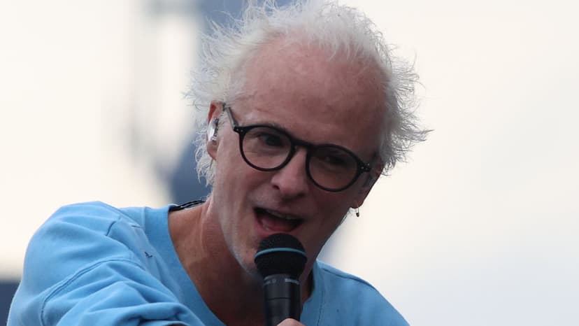 Travis' Fran Healy: Unrecognizable 90s Icon Reimagined