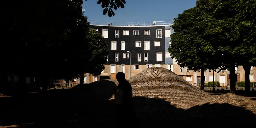 France Scorched: Fires Rage Amidst Fourth Heatwave