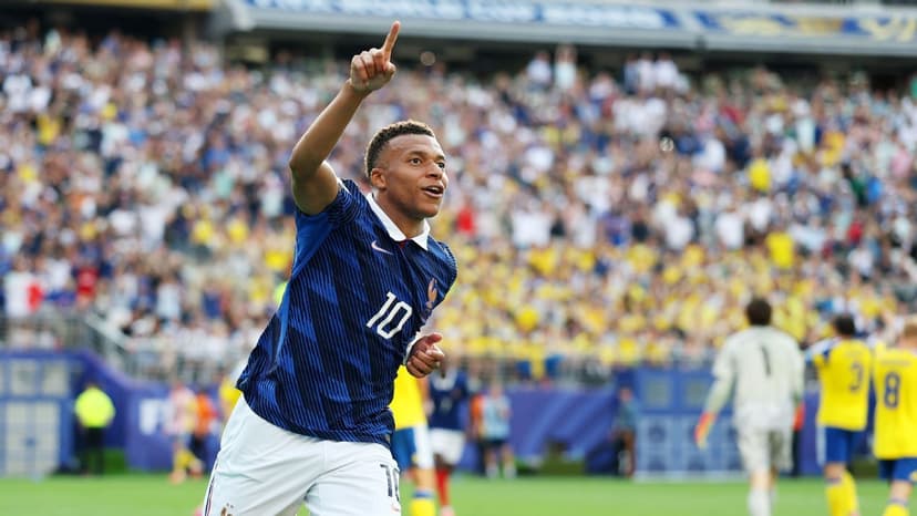 France Dominates Sweden 3-0 in World Cup Thriller