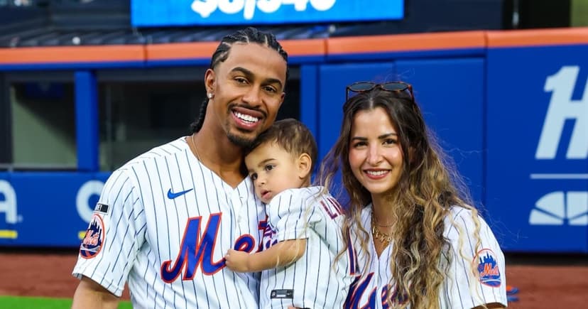 Lindor Snips Away Family Worries!