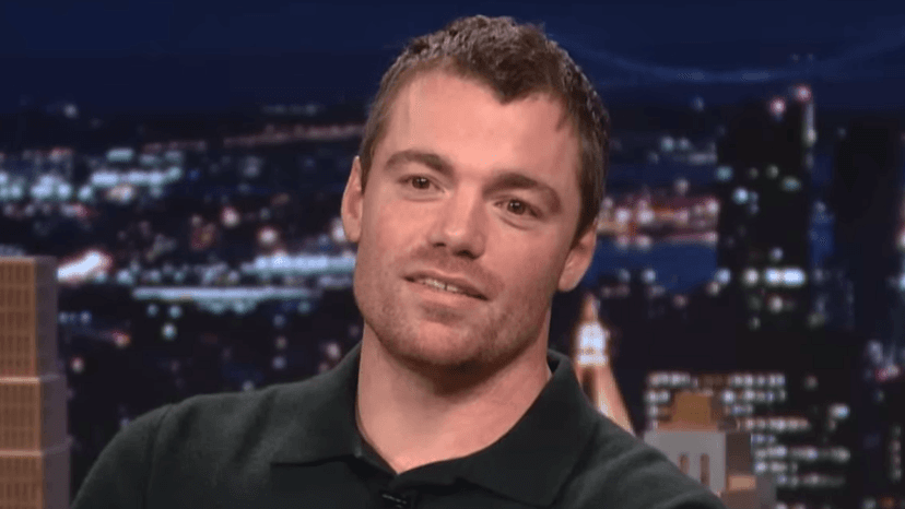 Actor Quits Social Media Over Everest Photos