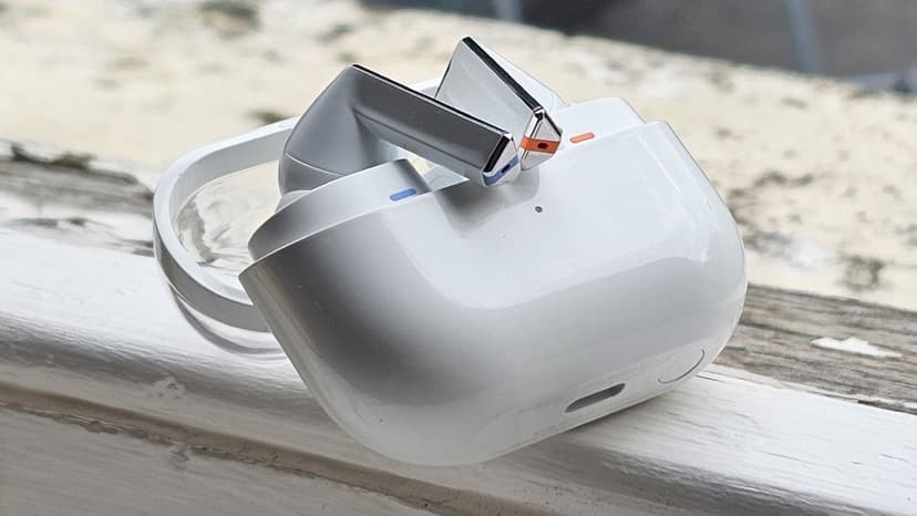 Galaxy Buds 4: Missing Speaker Case Sparks Outrage