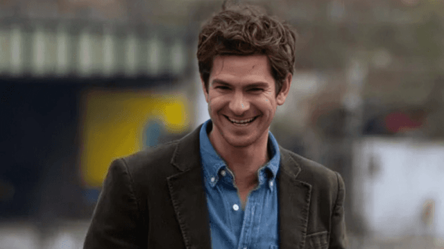 Garfield & Moore Reunite at Wedding: Romance Rumors Reignited
