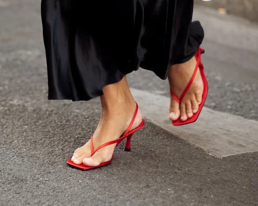 Gen Z Embraces Tiny Heels: The Kitten Heel Flip-Flop Trend