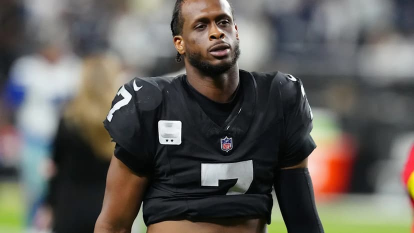 Geno Smith's Flip-Off Past Haunts Raiders Reunion