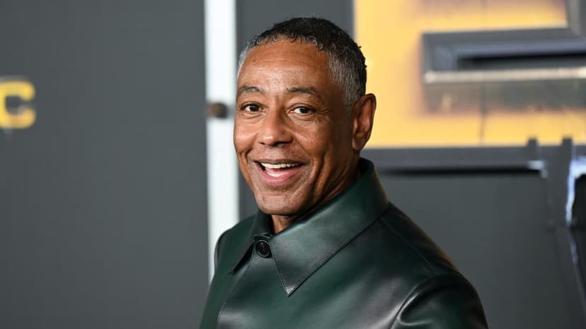 Giancarlo Esposito Signs With UTA