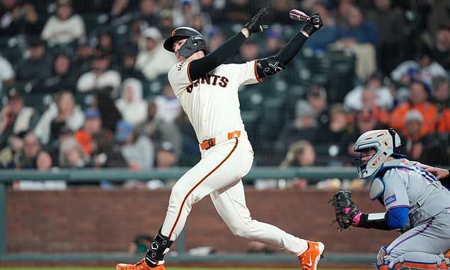 Rookie Shines as Giants Dominate Mets 7-2