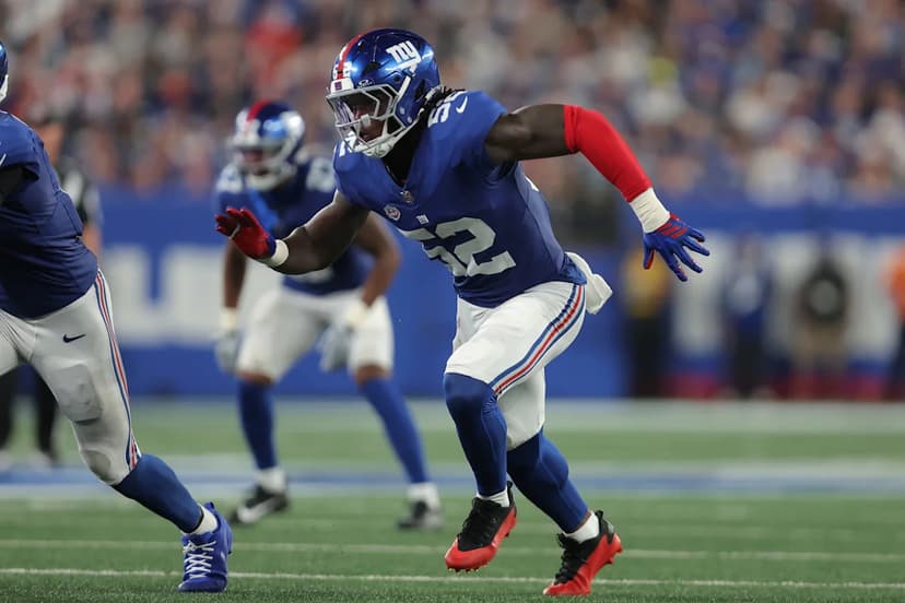 Movable Pieces Define Giants' New Defense