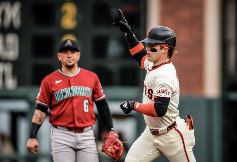 Koss sparks Giants' rare win vs. Diamondbacks