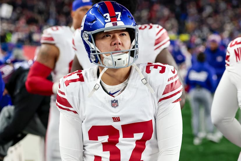 Giants Waive Kicker After Botched Field Goal