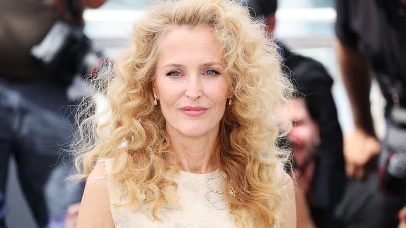 Gillian Anderson Stuns at 58: Ageless Beauty and Career Renaissance