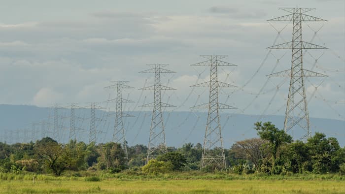 Global Grids Lagging: Clean Energy's Bottleneck