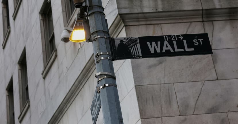 Global Stocks Soar as Investors Shun U.S. Tech